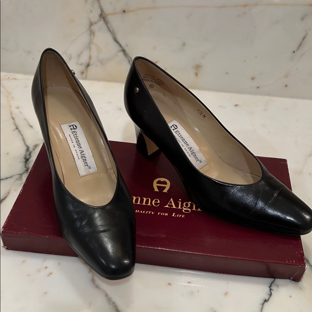 Etienne Aigner Black Leather Heels
Celine Black Nub